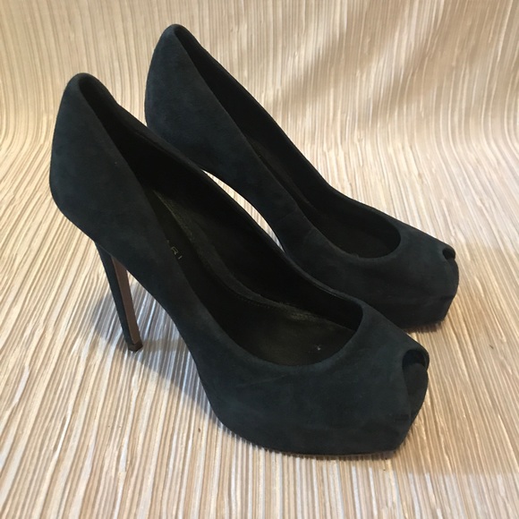 Elie Tahari Shoes - 3/$15 ELIE TAHARI Platform Peep Toe Pumps Heels